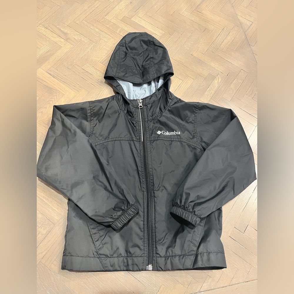 Columbia rain/wind breaker - like new condition